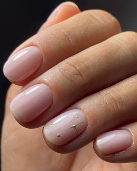 Pale Pink Gold Dot Star Nails — Winter Gel Nails