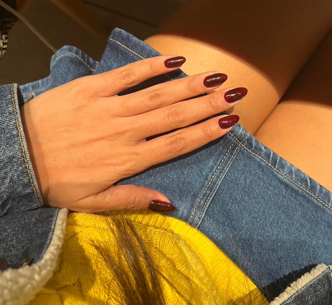 Glossy Deep Dark Blue Short Oval Nails Glossy Deep Dark Blue Short Oval Nails — Dark Winter Nails