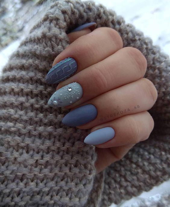Matte Gray & Dusty Blue with Snowflake — Winter Gray Nails