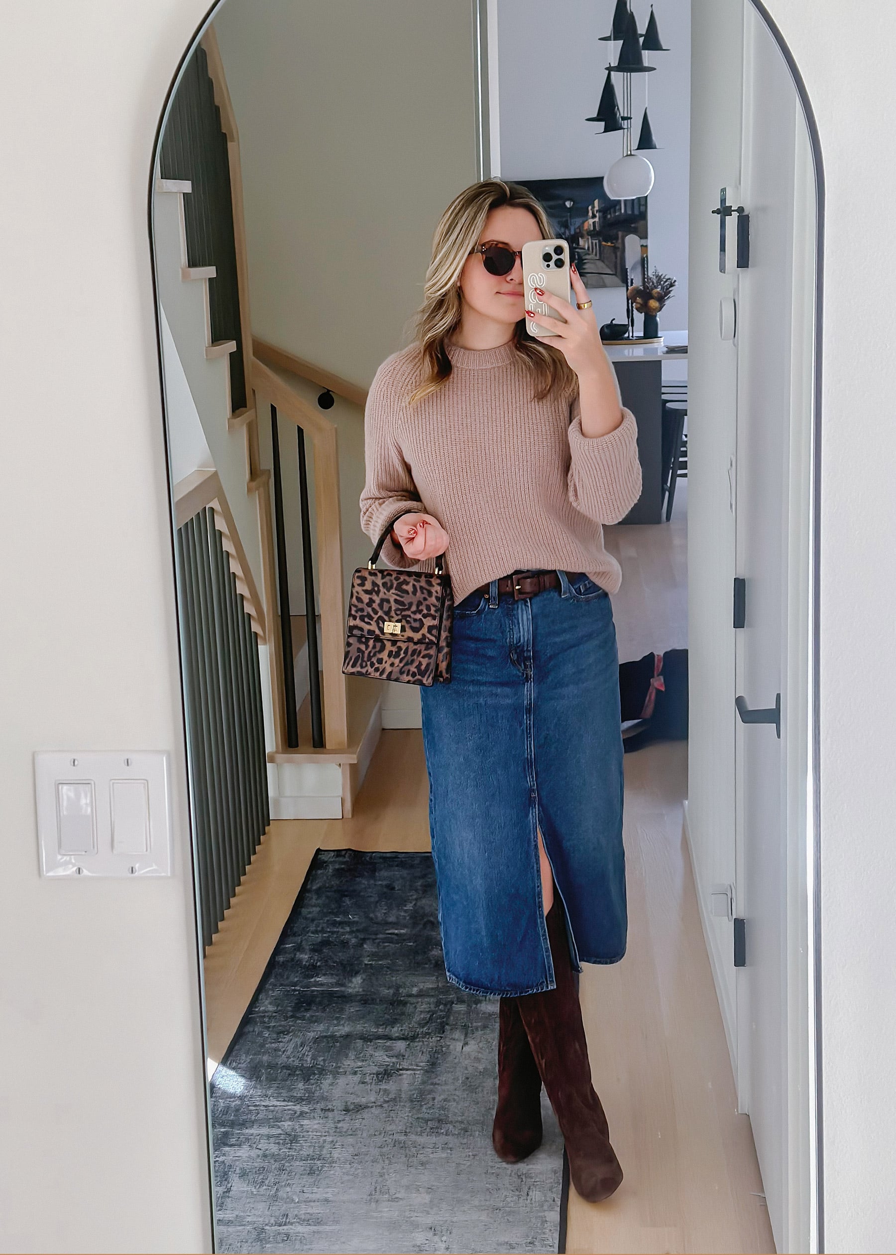 Denim Midi Skirt and Suede Boots Combination Denim Midi Skirt and Suede Boots Combination — Suede Boots Outfits