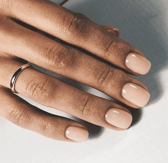 Light Beige Glossy Short Oval Nails Light Beige Glossy Short Oval Nails — Winter Nail Colors for Pale Skin