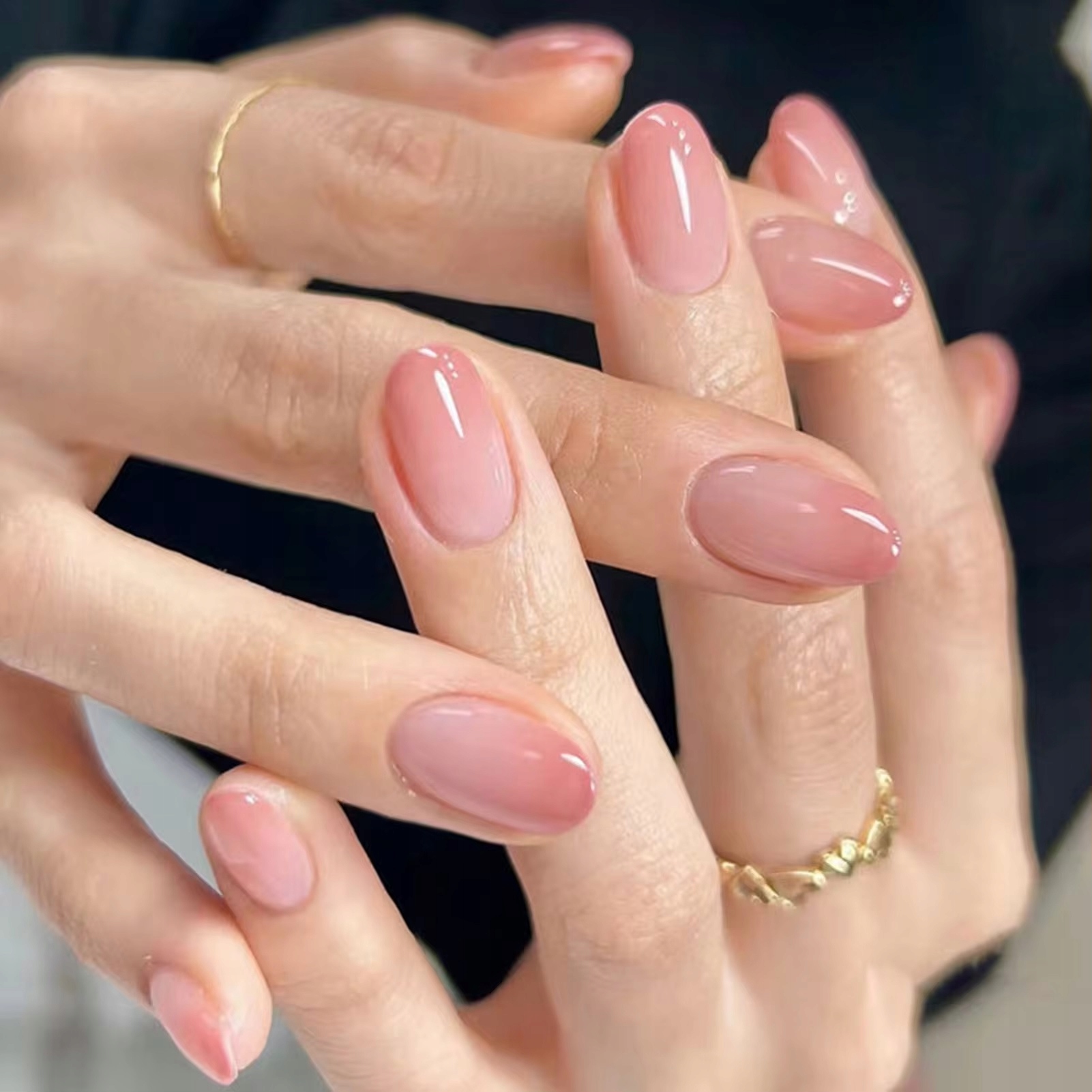 Pink to Nude Ombre Oval Nails — Winter Oval Nails