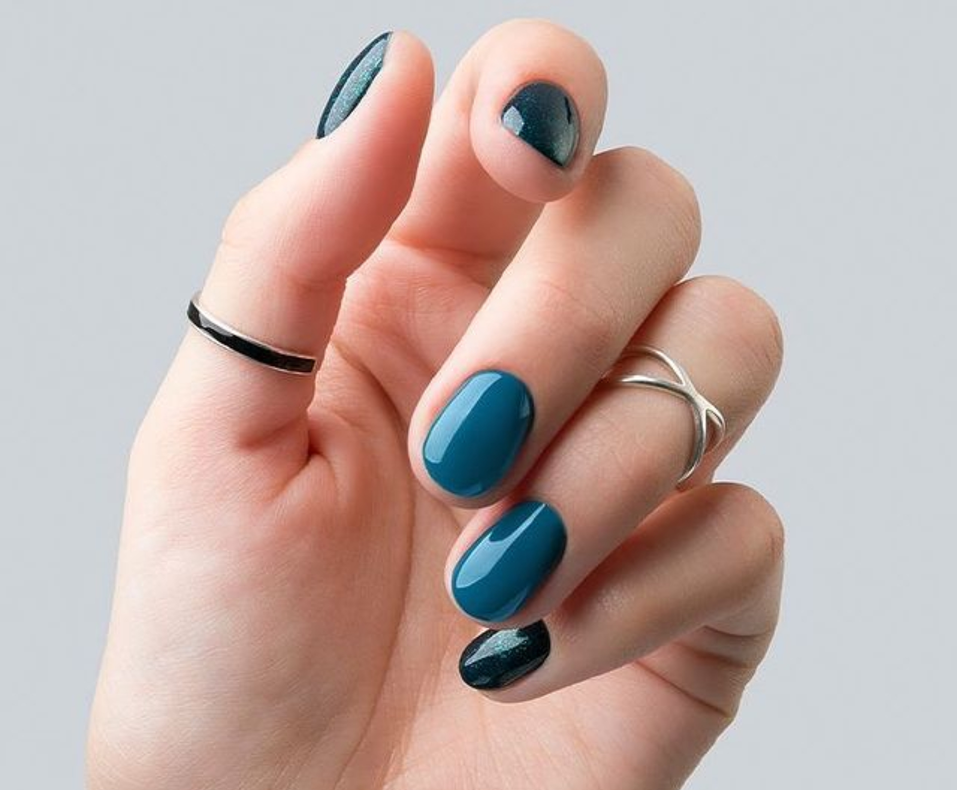 Muted Rose Glossy Short Oval Nails Muted Rose Glossy Short Oval Nails — Winter Formal Nails