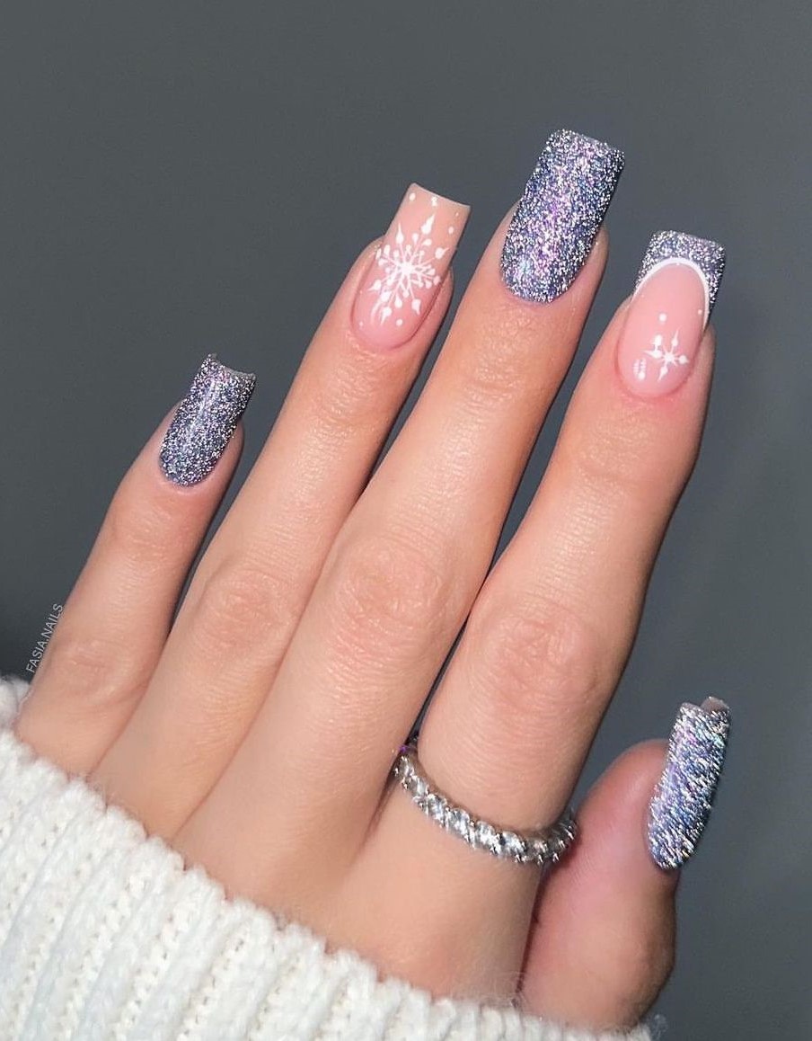 Pale Pink Square Nails with Snowflakes and Glitter Pale Pink Square Nails with Snowflakes and Glitter — Winter Squoval Nails