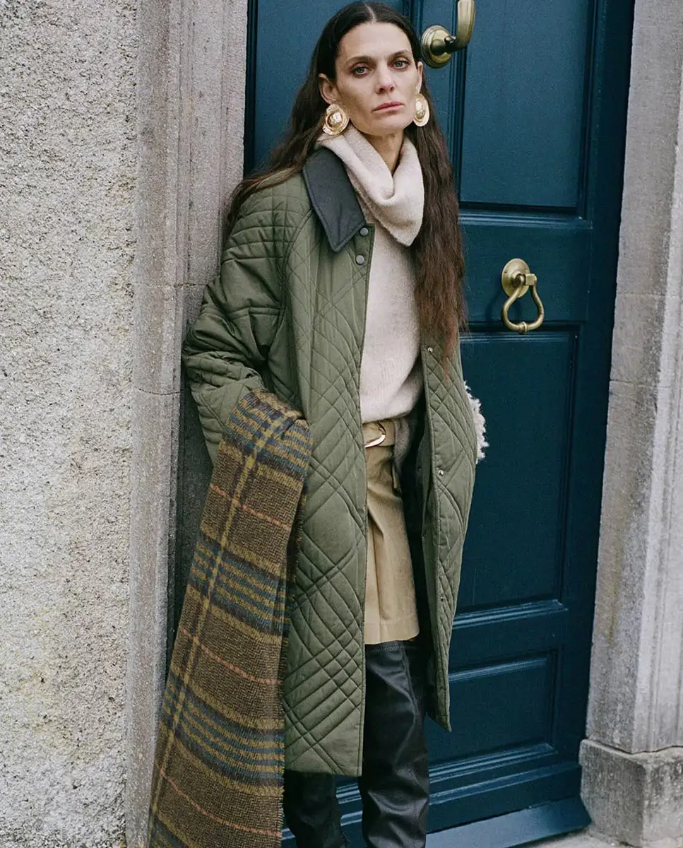 Olive Green Puffer with Skirt for a Relaxed Look Olive Green Puffer with Skirt for a Relaxed Look — Long Puffer Coat Outfits