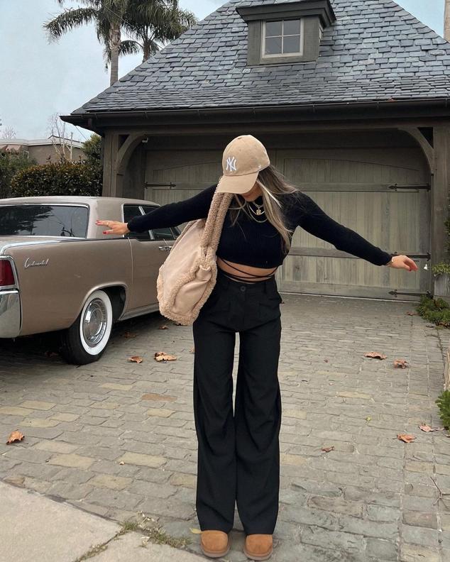 Black Wide-Leg Pants and Crop Top with Tan Uggs Black Wide-Leg Pants and Crop Top with Tan Uggs — Ugg Boots Outfits