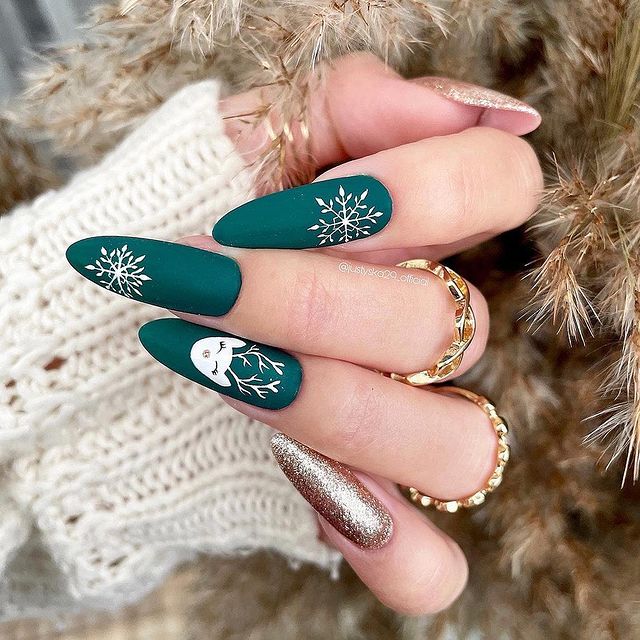 Teal Green Matte Reindeer Snowflakes Teal Green Matte Reindeer Snowflakes — Winter Green Nails