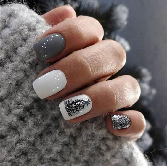 Gray with Christmas Tree Glitter — Winter Gray Nails