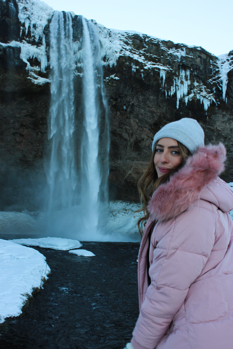 Sightseeing Outdoor Outfit Idea Sightseeing Outdoor Outfit Idea — Iceland Winter Outfits