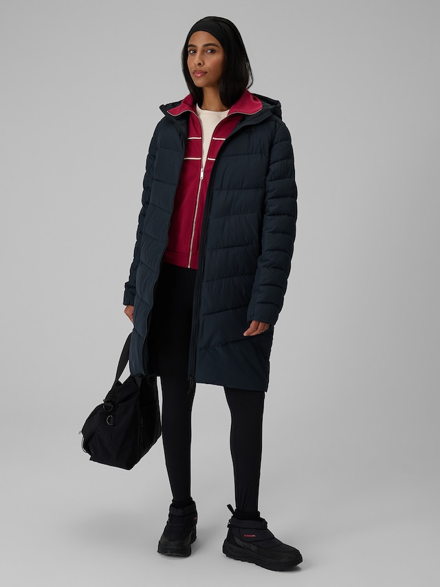 Navy Puffer Coat Over Hoodie and Leggings Navy Puffer Coat Over Hoodie and Leggings — Cold Weather Outfits