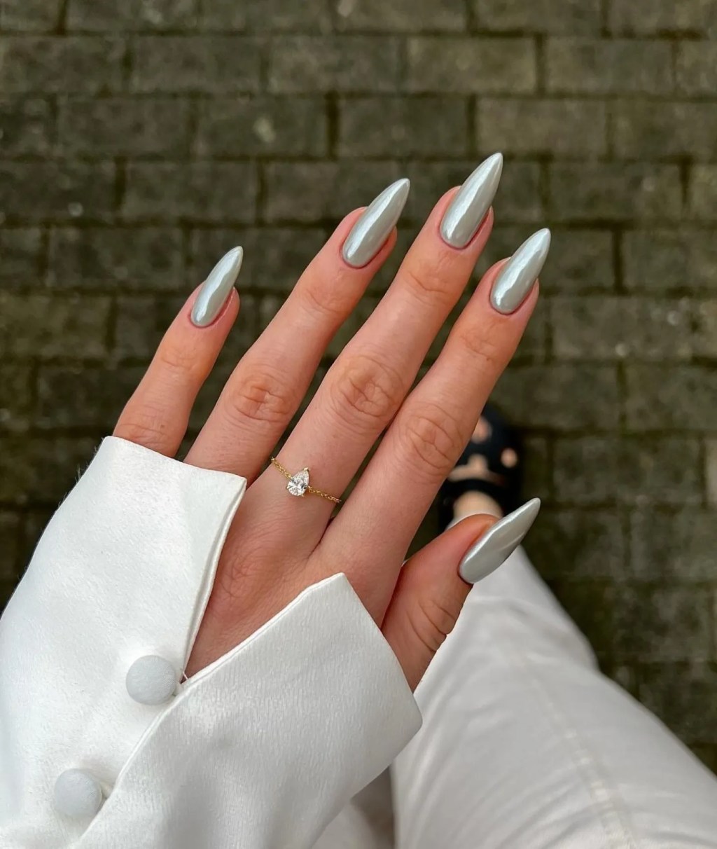 Pale Silver Chrome Stilettos — Winter Chrome Nails