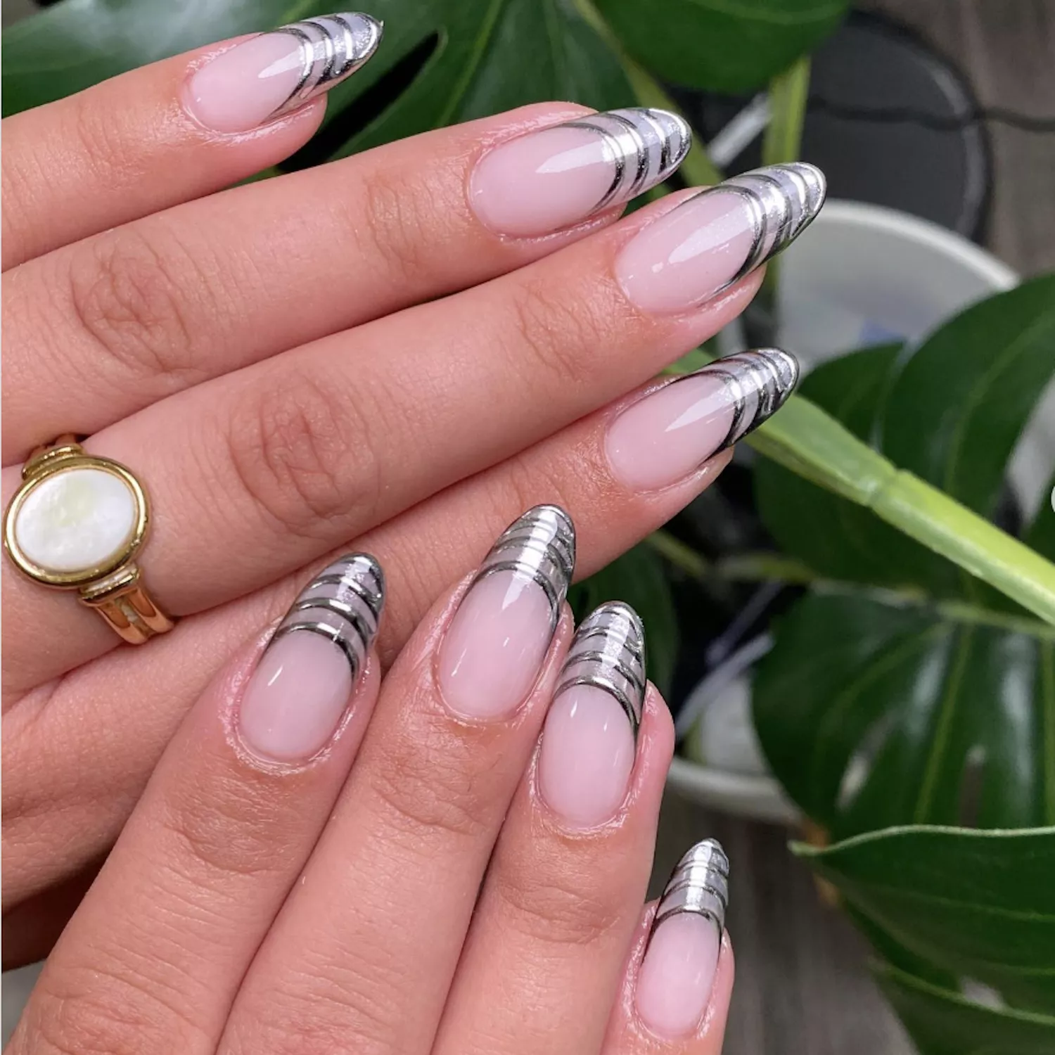 Winter Visual Idea — Winter Chrome Nails