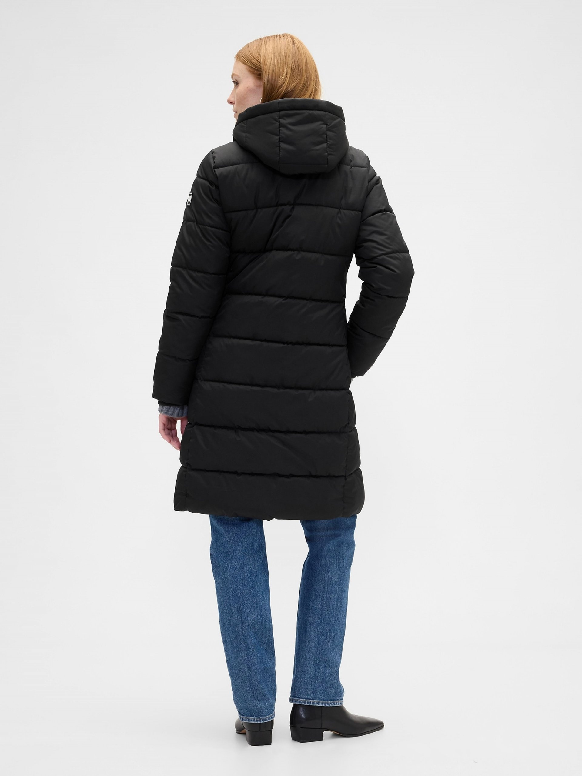 Simple Black Puffer with Jeans and Knit Sweater Simple Black Puffer with Jeans and Knit Sweater — Long Puffer Coat Outfits
