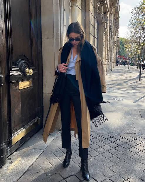 Smart Casual Beige Trench Coat with Black Trousers and Leather Ankle Boots Smart Casual Beige Trench Coat with Black Trousers and Leather Ankle Boots — Ankle Boots Outfits