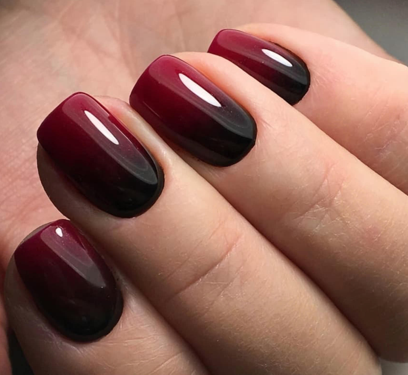 Dark Red to Black Ombre Medium Oval Nails Dark Red to Black Ombre Medium Oval Nails — Winter Nail Colors for Pale Skin