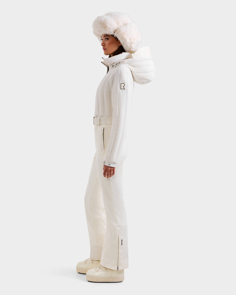 White Platform Boots Outfit Idea White Platform Boots Outfit Idea — Ski Outfits
