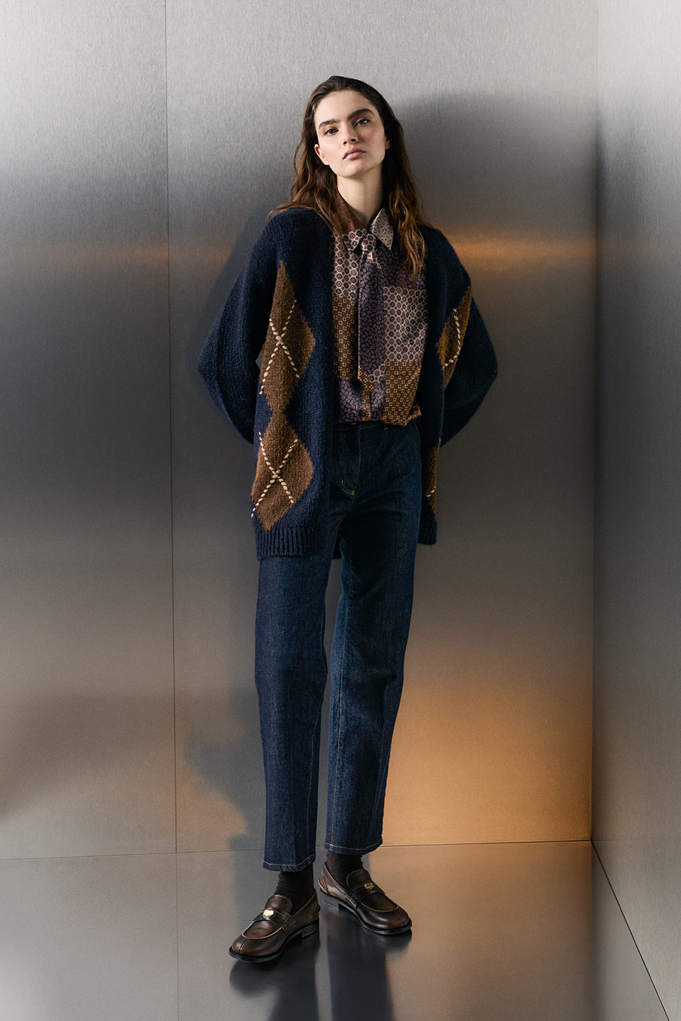 Argyle Knit Cardigan with Button-Down Shirt and Jeans Argyle Knit Cardigan with Button-Down Shirt and Jeans — Italy Winter Outfits