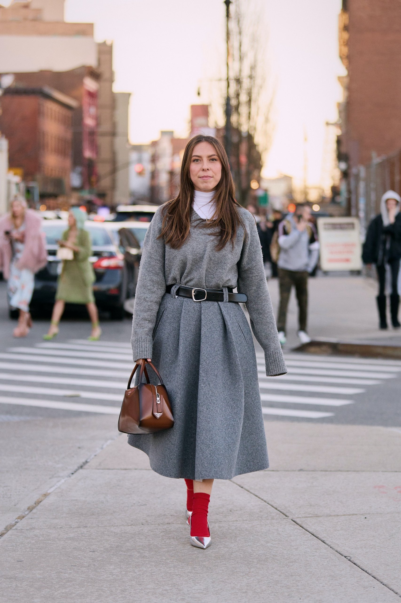Grey Midi Skirt and V-Neck Sweater with Striking Red Sock Boots Grey Midi Skirt and V-Neck Sweater with Striking Red Sock Boots — Winter Work Outfits
