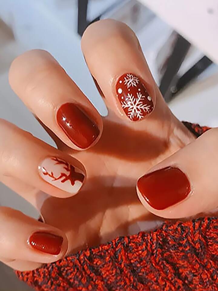 Red Nails With Reindeer Snowflake Art — Cute Winter Nails