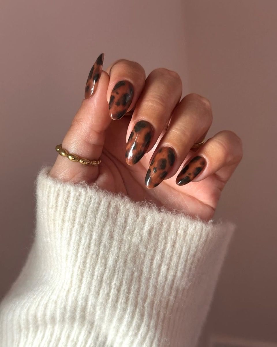 Starry Night Cat Eye Coffin Nails Starry Night Cat Eye Coffin Nails — Dark Winter Nails