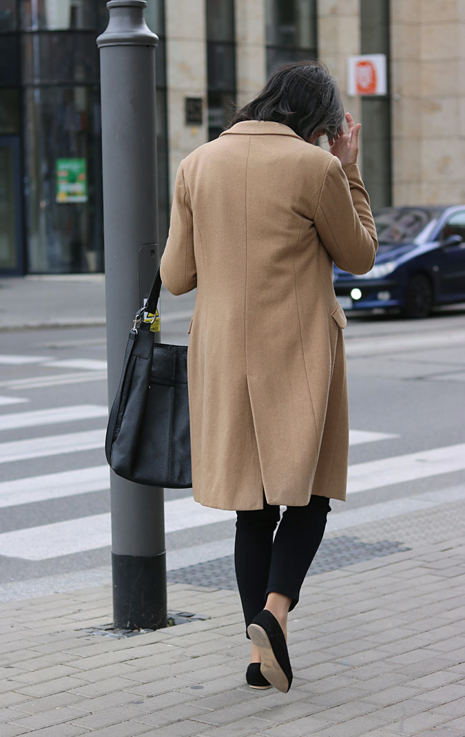 Effortless Camel Peacoat with Black Slim Pants Effortless Camel Peacoat with Black Slim Pants — Peacoat Outfits