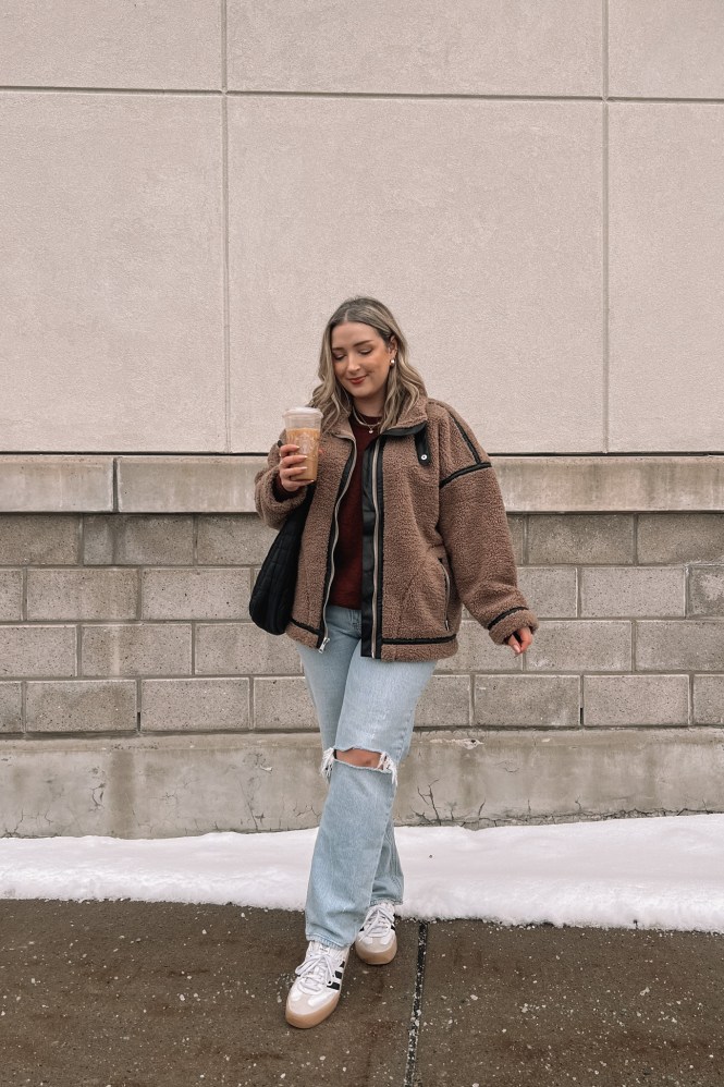Teddy Jacket Warmth with Ripped Wide-Leg Jeans Teddy Jacket Warmth with Ripped Wide-Leg Jeans — Winter Outfits with Jeans