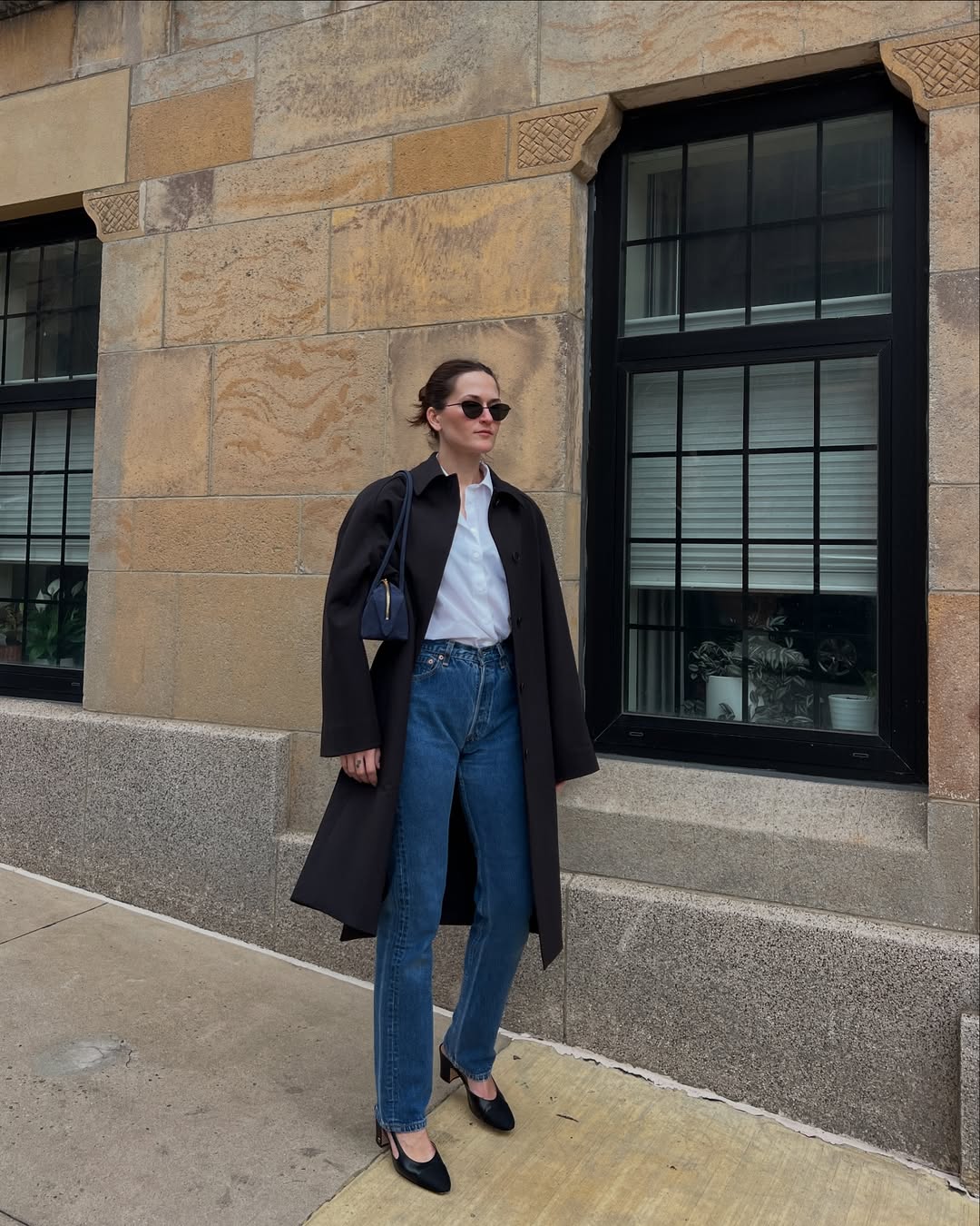 Chic Black Car Coat with White Shirt and Straight Jeans Chic Black Car Coat with White Shirt and Straight Jeans — Car Coat Outfits
