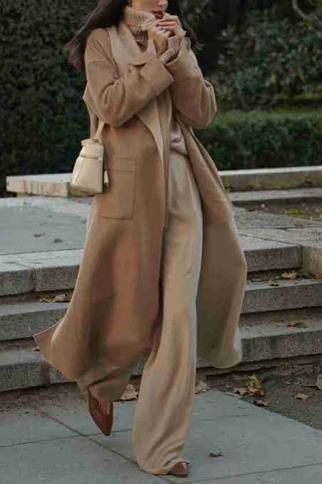 Camel Coat and Pink Sweater with Beige Trousers: Understated Luxury Camel Coat and Pink Sweater with Beige Trousers: Understated Luxury — Old Money Winter Outfits