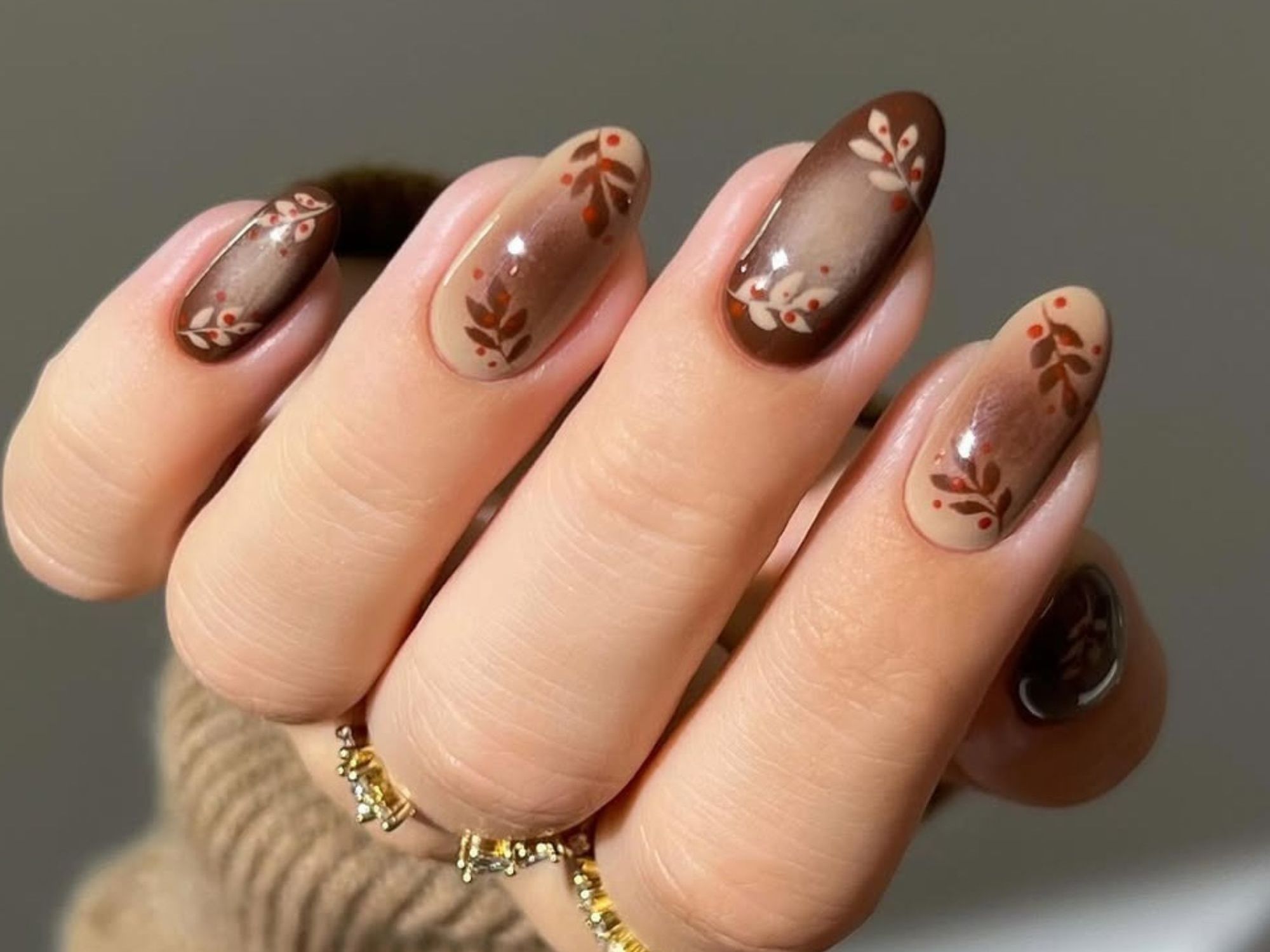Leaf And Dot Motifs Visual Idea — Simple Winter Nails