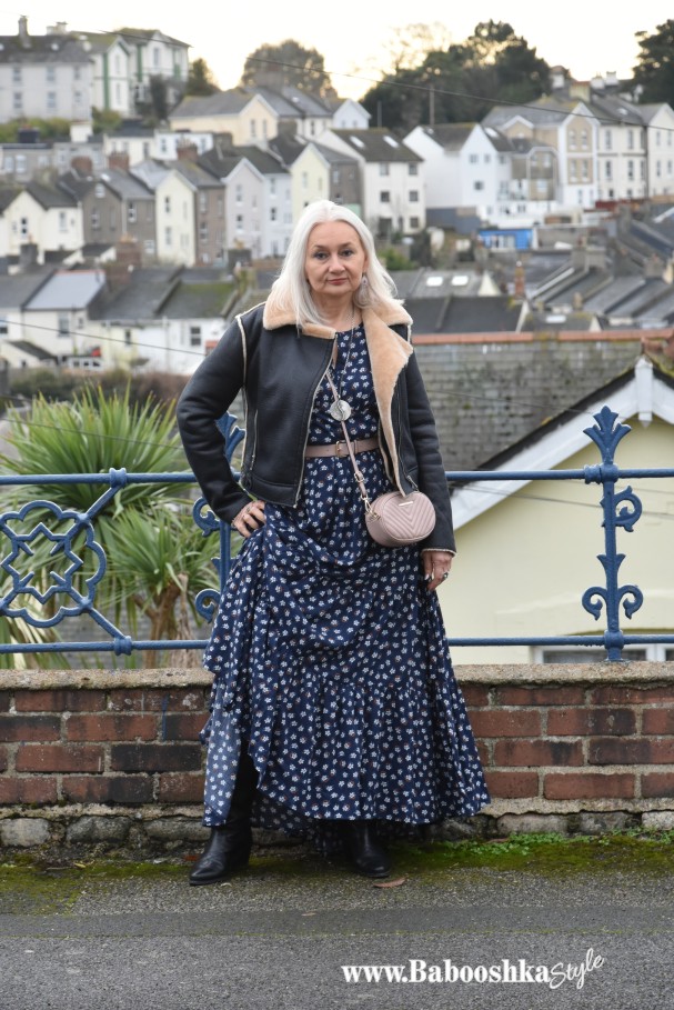Shearling-Lined Jacket Over Floral Maxi Dress Shearling-Lined Jacket Over Floral Maxi Dress — Boho Winter Outfits