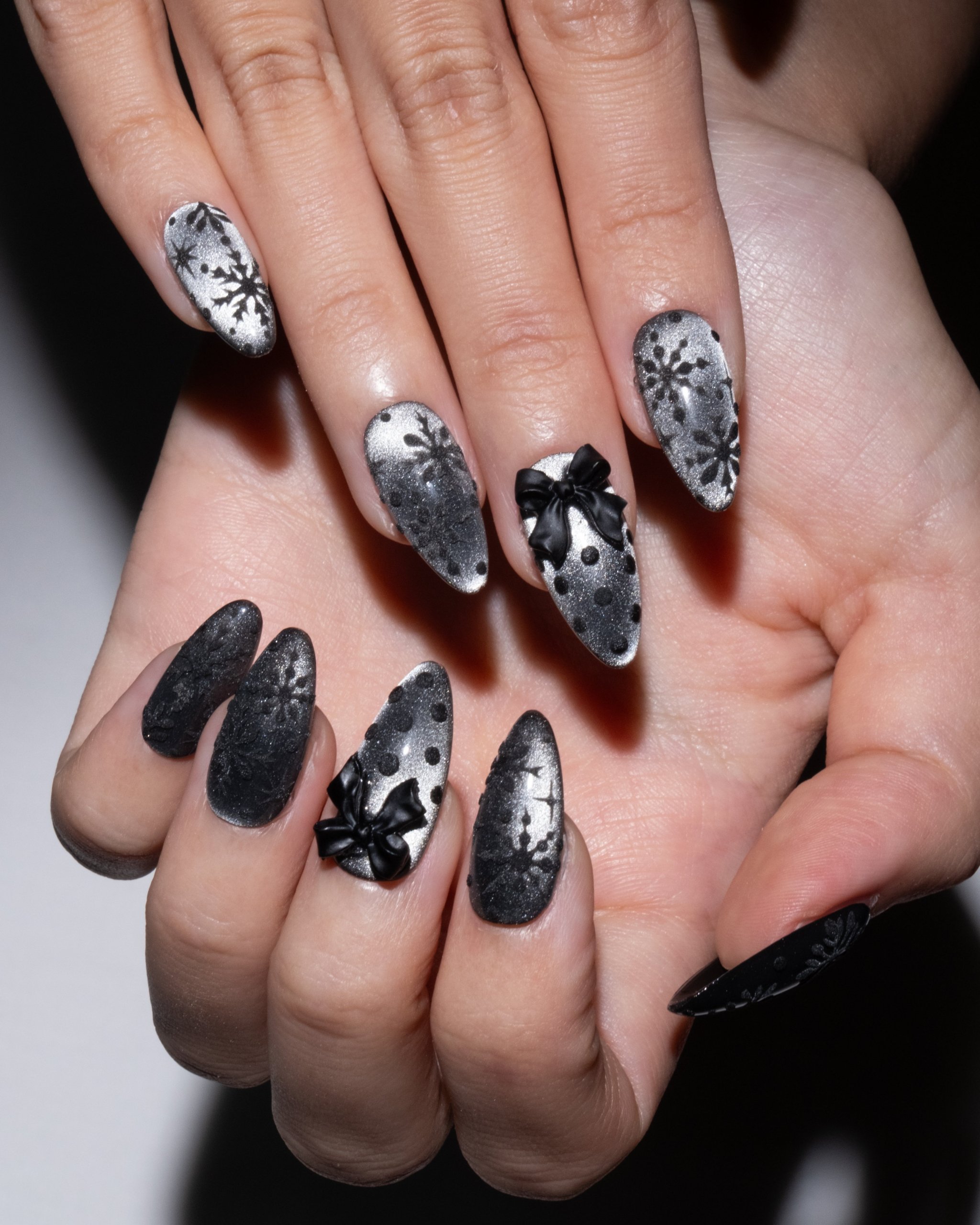 Textured Black & Silver Snowflakes — Winter Black Nails