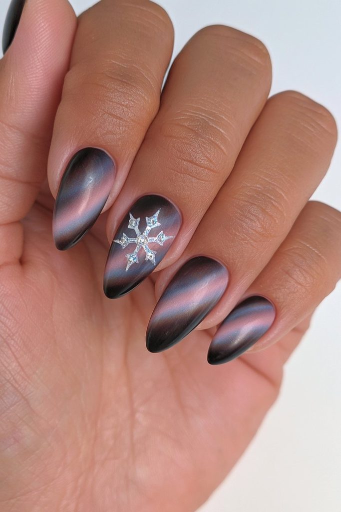 Gradient Cat Eye Snowflake Accent — Winter Cat Eye Nails