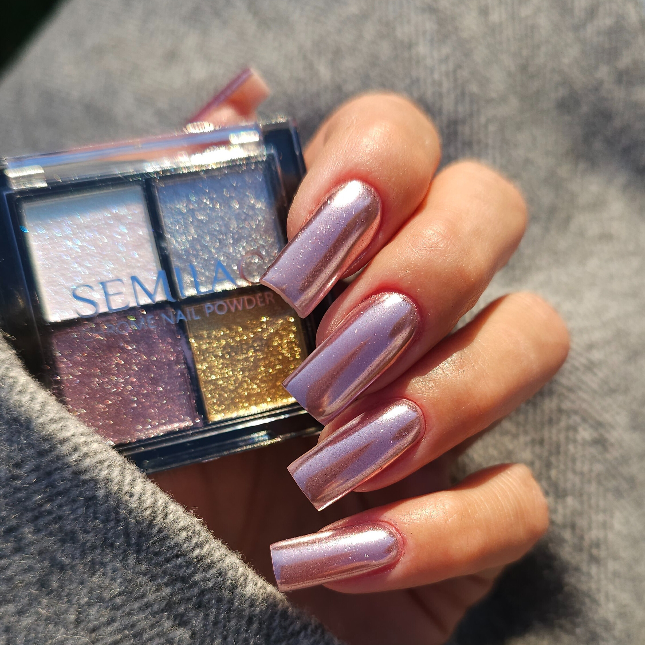 Light Pink Chrome Coffin Nails — Winter Chrome Nails