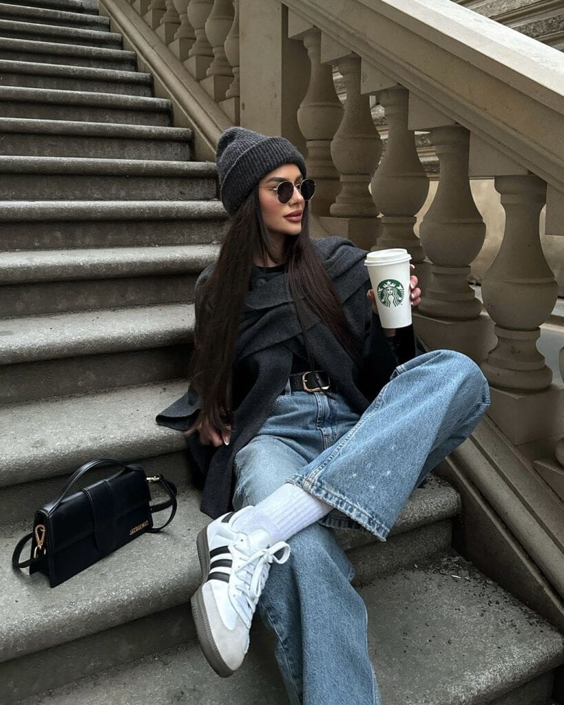 Cozy Oversized Cardigan with Embroidered Jeans Cozy Oversized Cardigan with Embroidered Jeans — Europe Winter Outfits