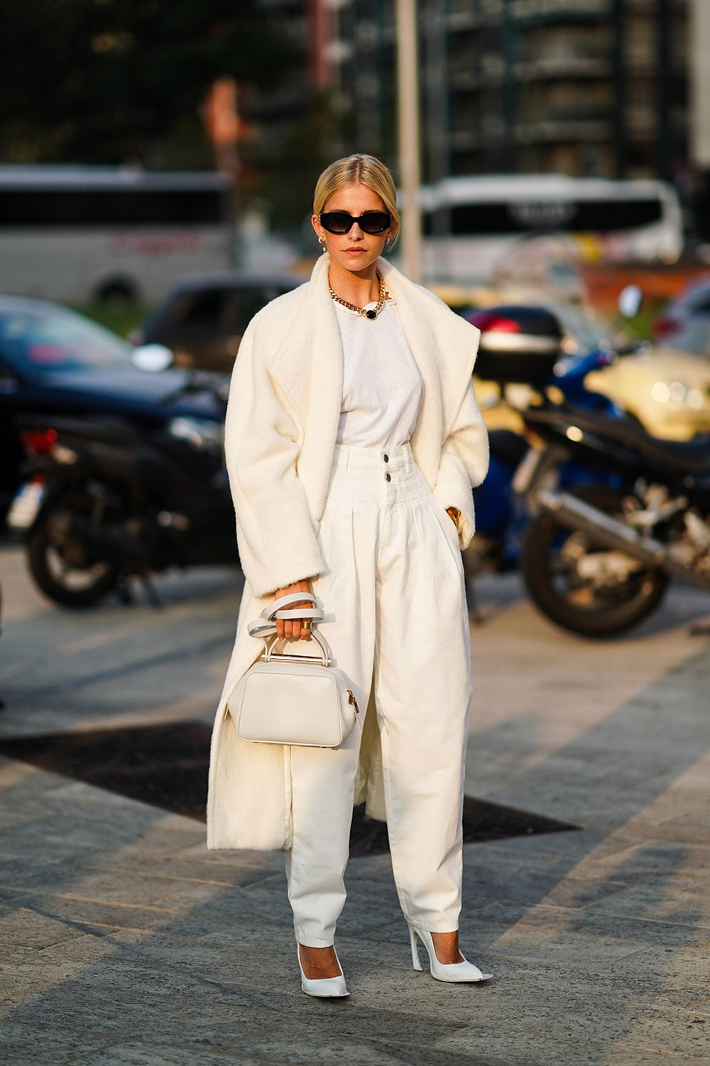 Monochromatic White Textured Wool Coat with Trousers Monochromatic White Textured Wool Coat with Trousers — Winter White Outfits