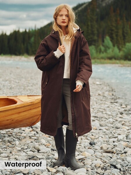 Longline Waterproof Coat with Sherpa Lining and Hoodie Longline Waterproof Coat with Sherpa Lining and Hoodie — Winter Jackets for Women