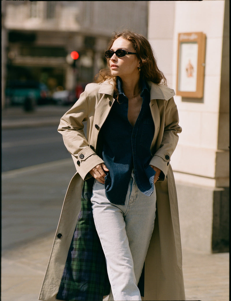 Beige Trench Coat Over Denim Shirt and Jeans Beige Trench Coat Over Denim Shirt and Jeans — Car Coat Outfits
