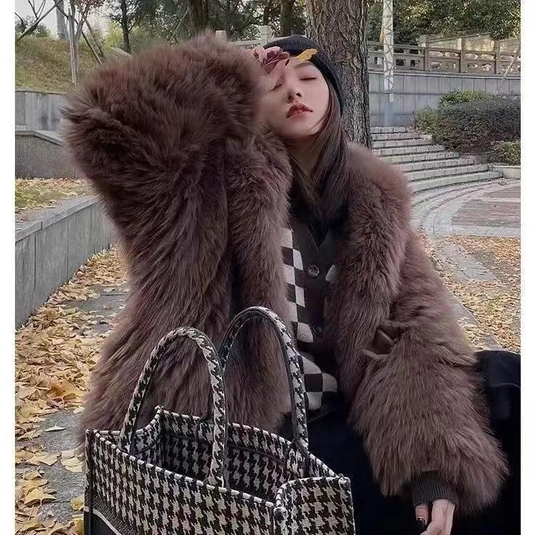 Cozy Textured Faux Fur Coat for Fashionable Winter — Korean Winter Outfits