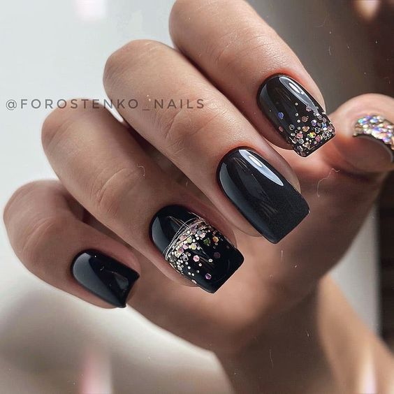 Glitter Visual Idea — Winter Glitter Nails