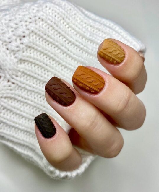 Brown to Mustard Matte Cable Knit Nails Brown to Mustard Matte Cable Knit Nails — Sweater Nails