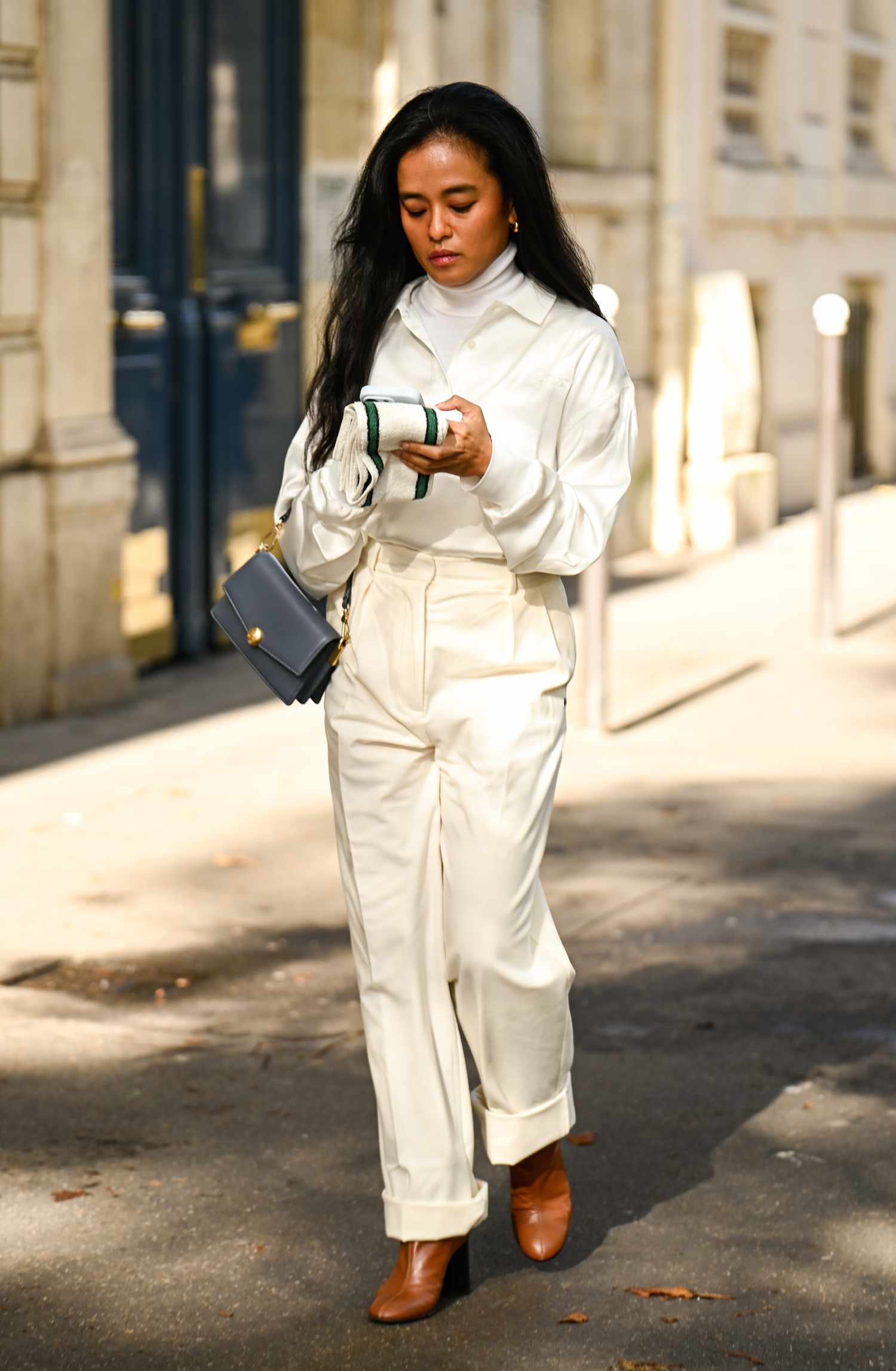 Chic Layering of White and Cream — Neutral Winter Outfits