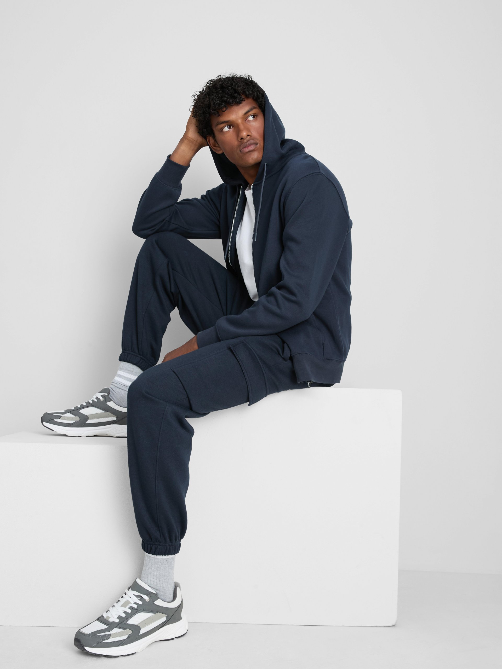 Relaxed Comfort: Navy Hooded Sweatshirt and Joggers — Winter Outfits for Men