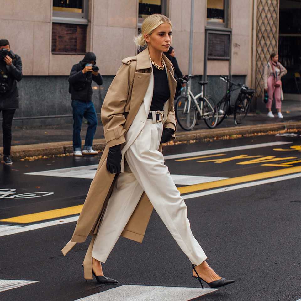 Chic Beige Trench Coat Elevates Casual Separates — Casual Winter Outfits