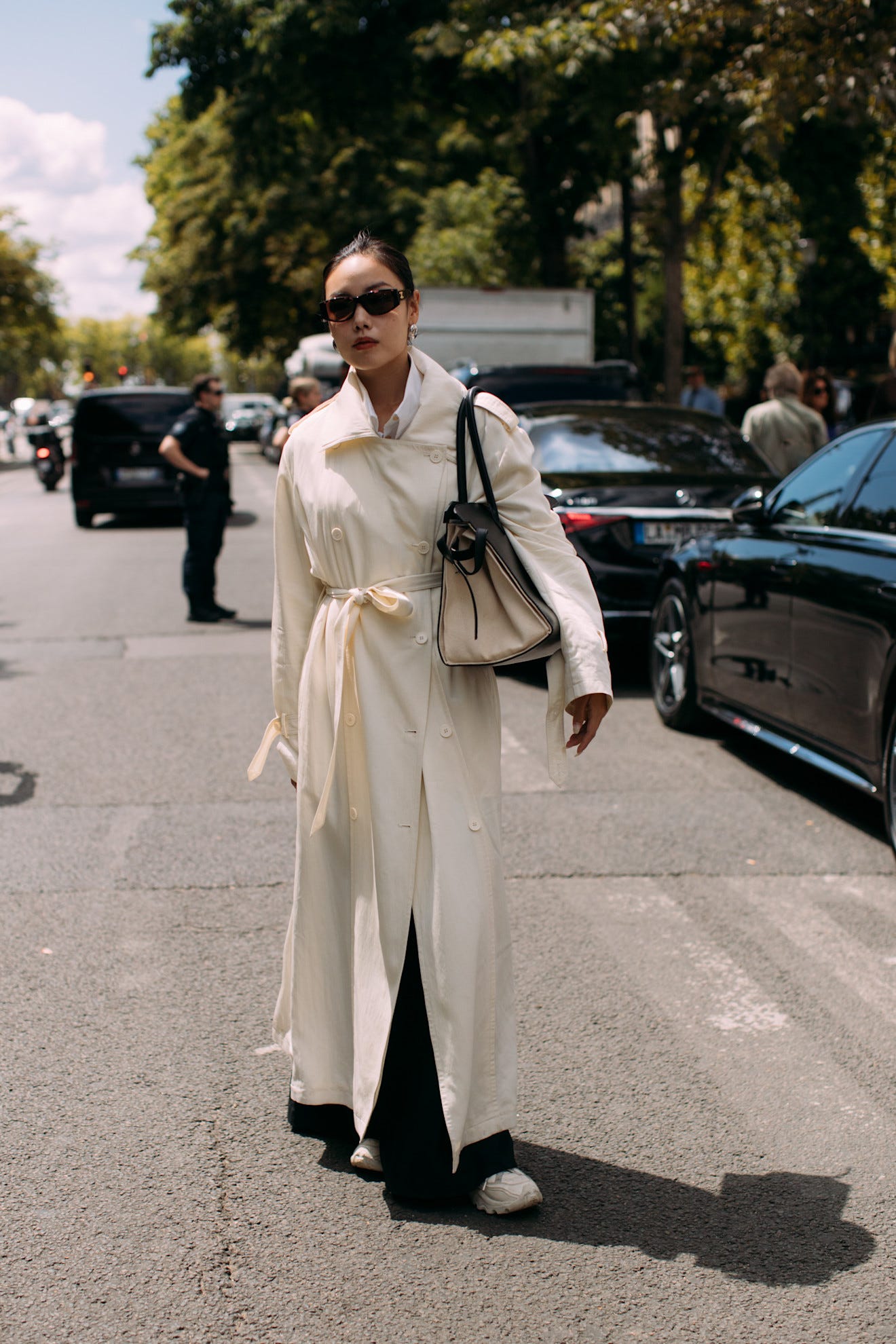 White Sneakers Outfit Idea White Sneakers Outfit Idea — Comfy Winter Outfits