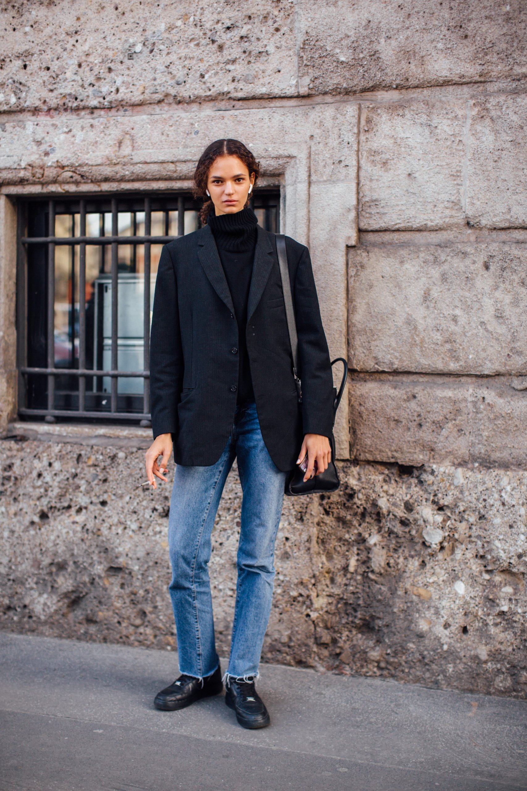 Black Sneakers Outfit Idea Black Sneakers Outfit Idea — Comfy Winter Outfits