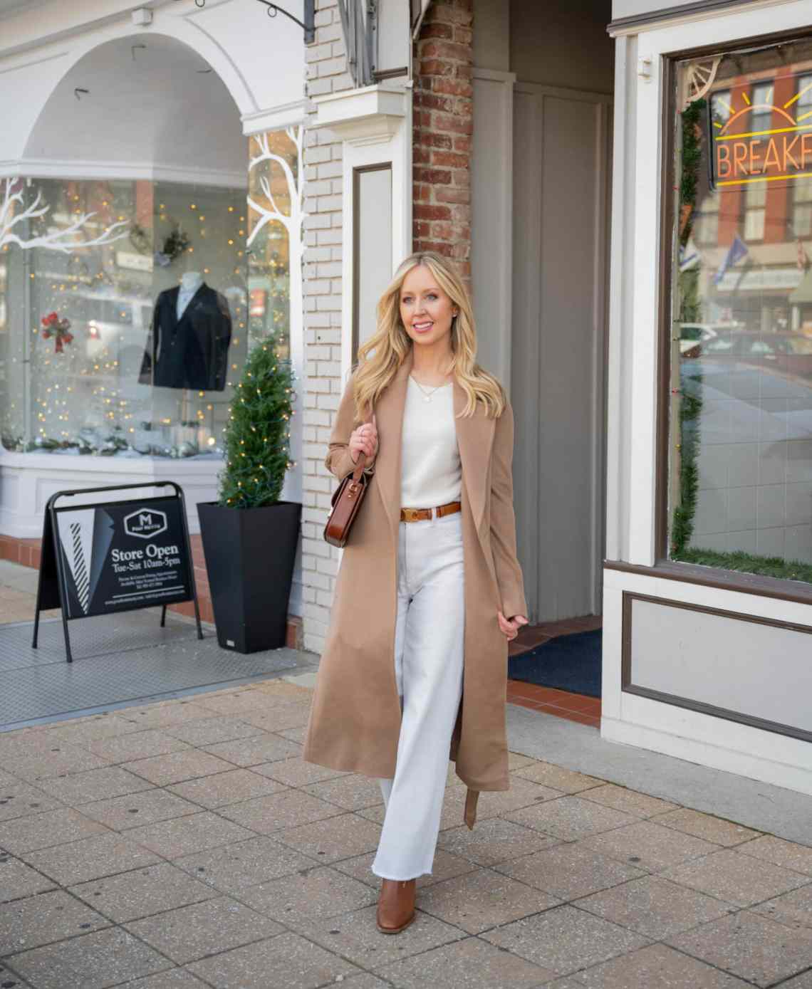 Classic Camel Wool Coat for Timeless Daytime Elegance Classic Camel Wool Coat for Timeless Daytime Elegance — Winter Outfits for Women Over 40