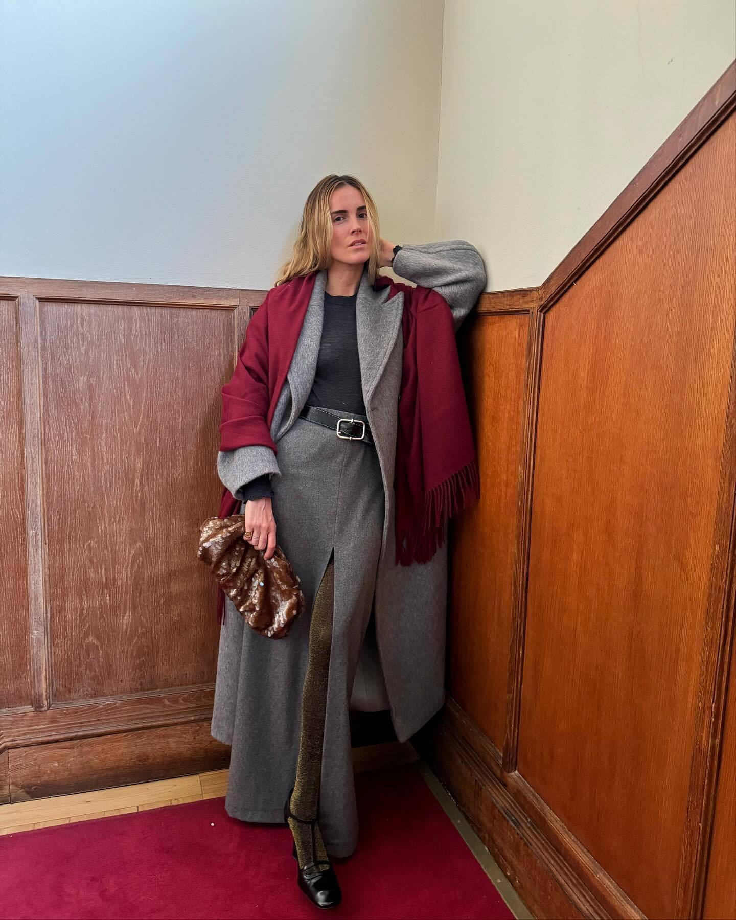 Longline Grey Coat with Burgundy Scarf Accent Longline Grey Coat with Burgundy Scarf Accent — Classy Winter Outfits