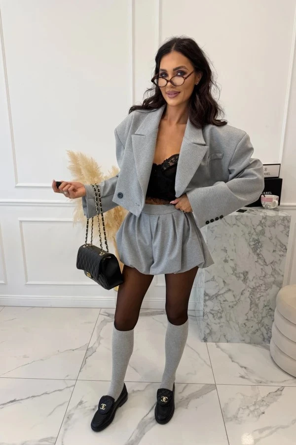 Cropped Blazer with Voluminous Shorts and Knee-High Socks Cropped Blazer with Voluminous Shorts and Knee-High Socks — Winter Date Night Outfits