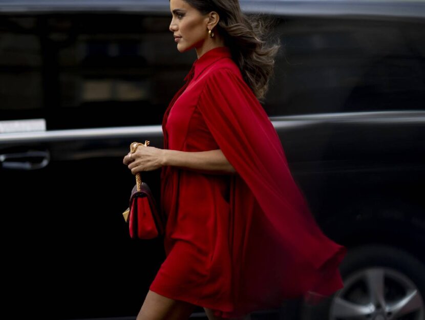 Monochromatic Red Cape Dress for a Formal Party Monochromatic Red Cape Dress for a Formal Party — Winter Party Outfits