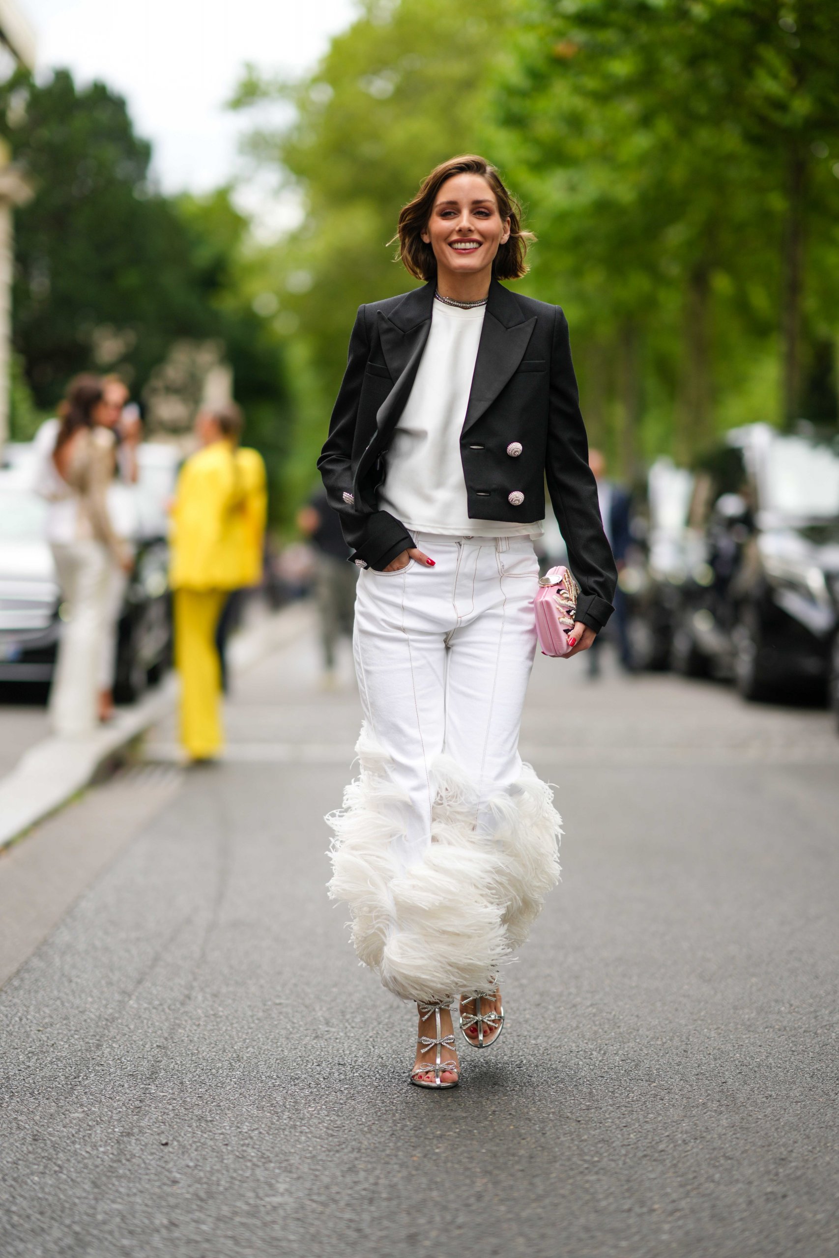 Feather-Trimmed Trousers for a Chic Cocktail Party Feather-Trimmed Trousers for a Chic Cocktail Party — Winter Party Outfits